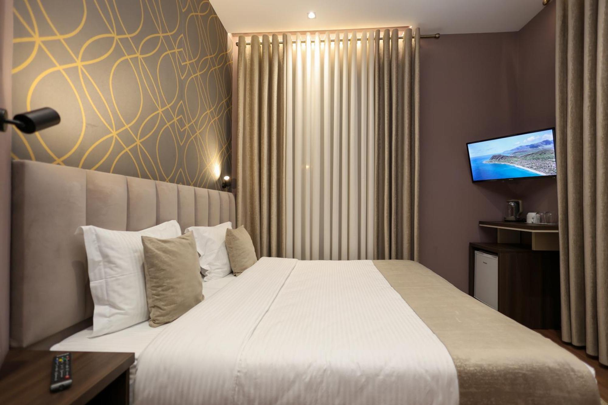 Hotel Mimani Berat Eksteriør billede